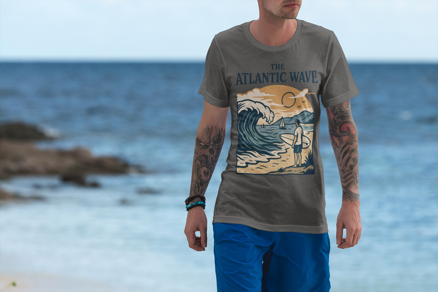 Breathable organic cotton fabric, ideal for warm weather.