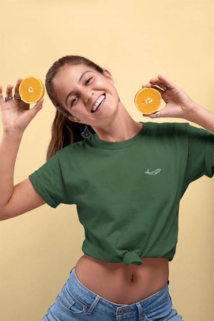 Green unisex sardine t-shirt with minimalist embroidered fish design. Crafted from organic cotton, perfect for a casual and sustainable wardrobe.