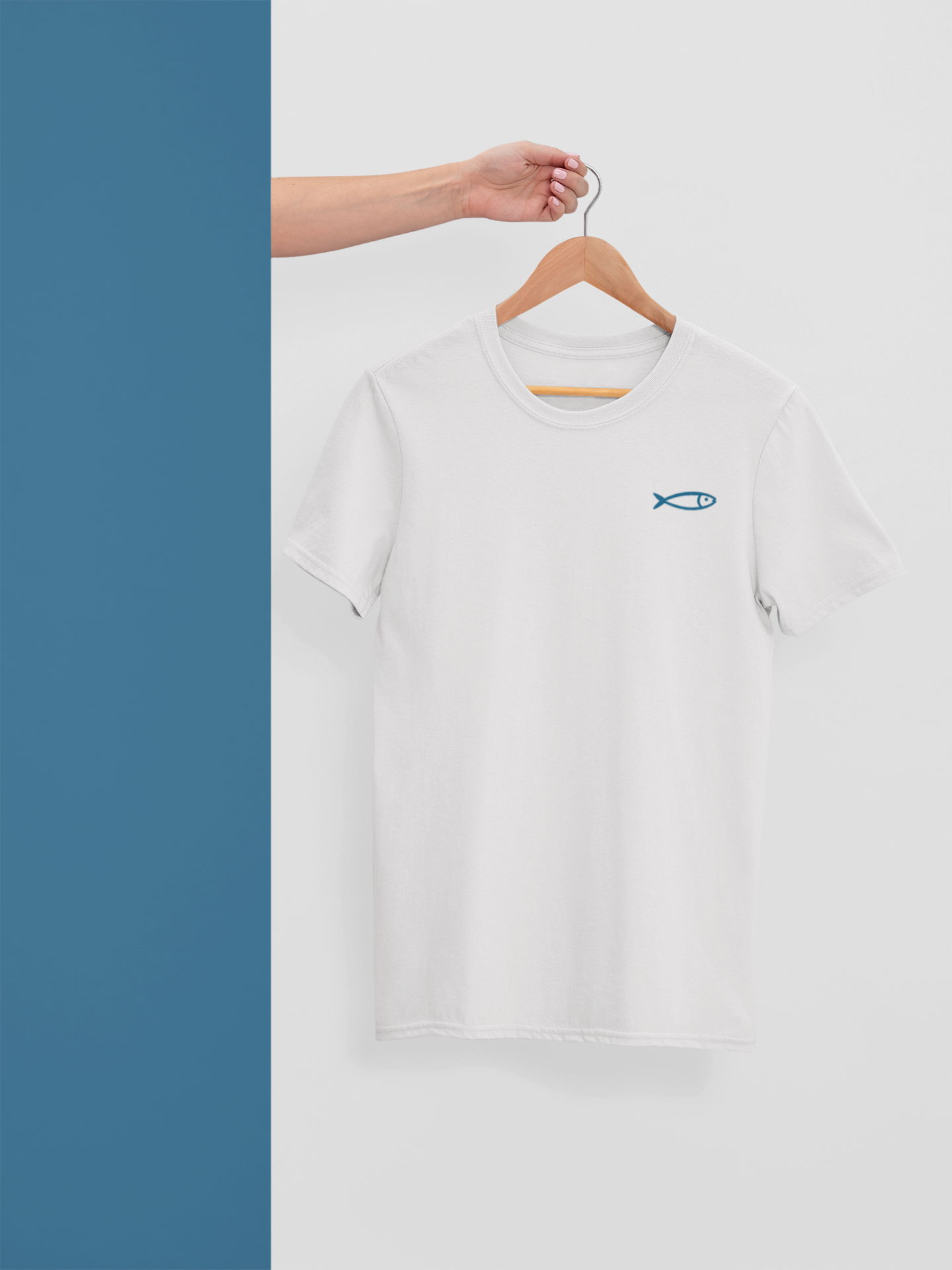 Unisex organic cotton t-shirt with a minimal sardine logo.