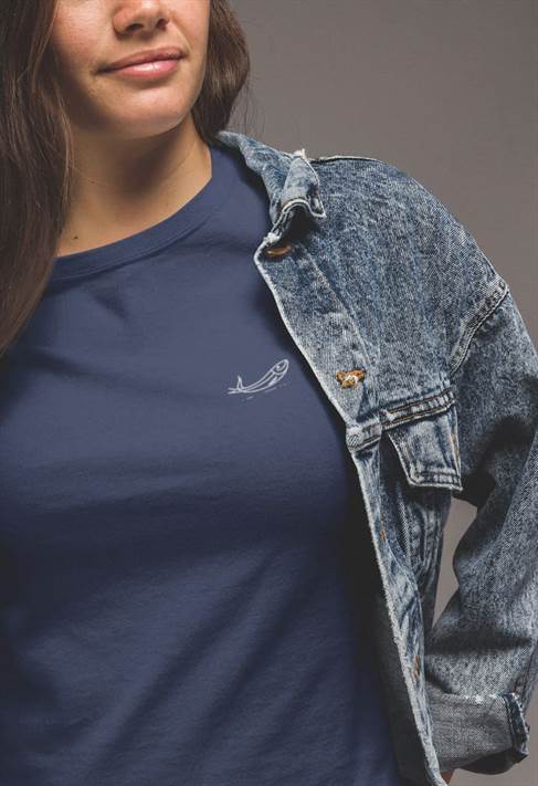 Navy blue sardine t-shirt styled with a denim jacket, featuring minimalist embroidery. Made from organic cotton for a trendy and sustainable look.
